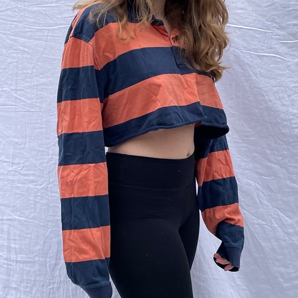 Cropped polo $10+ shipping - Picture 1 of 3